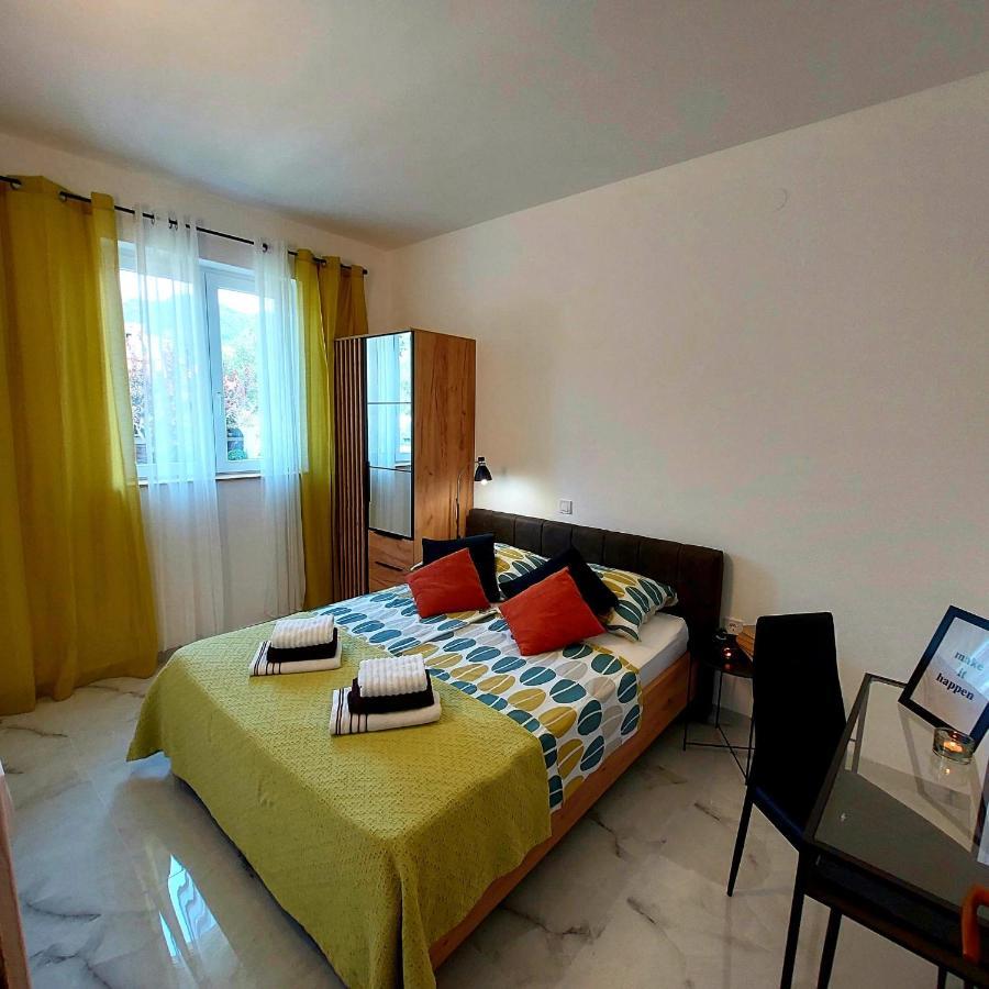 Apartments Leon 2 Banjol ภายนอก รูปภาพ